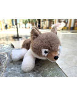 Wolf Liggend Fluffy